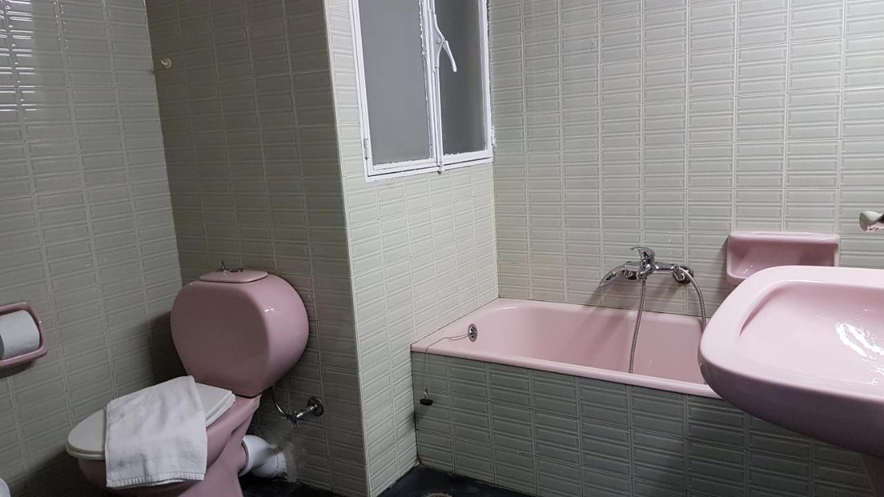 Apricot Apartment - Athens Center, 6 Bd, 2.5 Bath Atenas Exterior foto